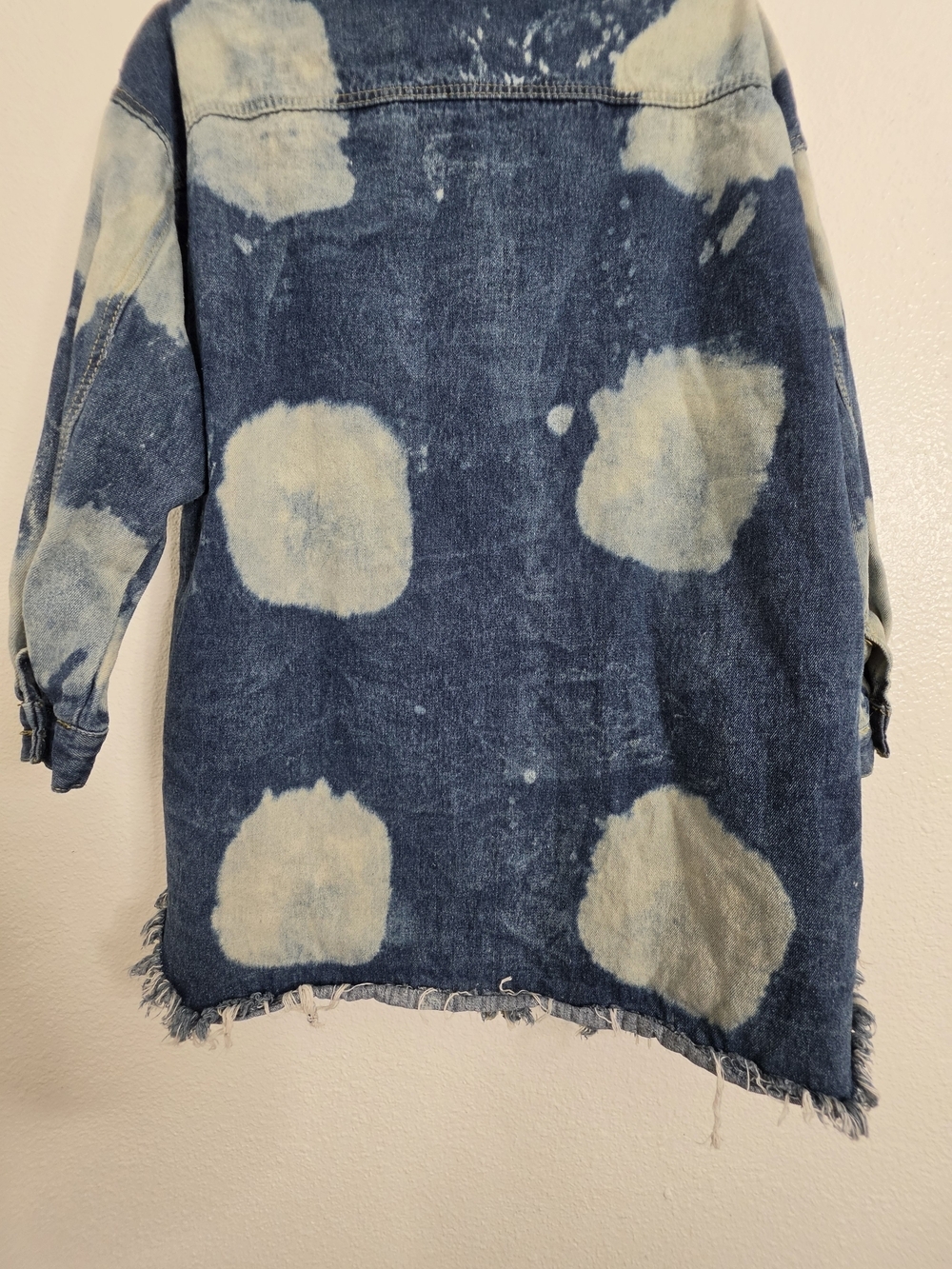 Thrill Jeans Womens Bleach Splatter Acid Wash Hooded Denim Jacket Size Large - Picture 15 of 16